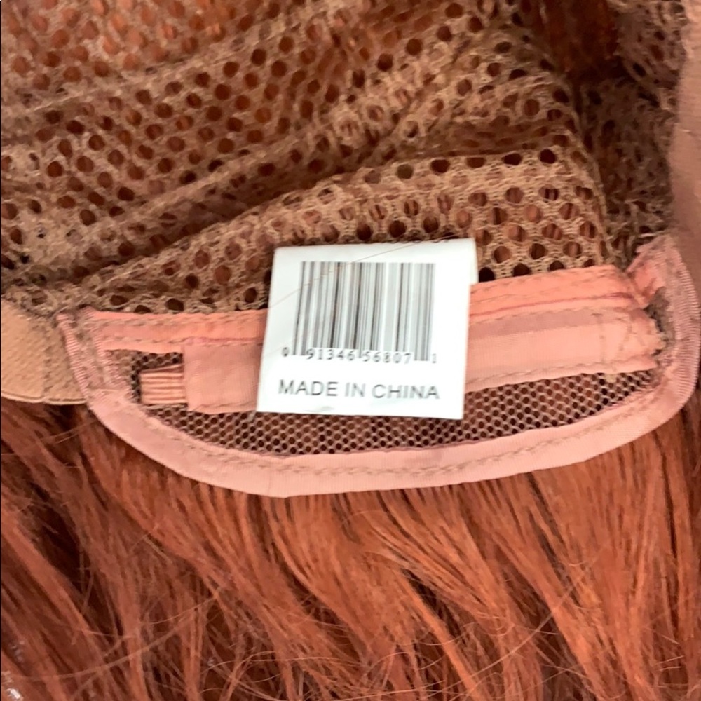 Beautiful Red Wig - Picture 6 of 10